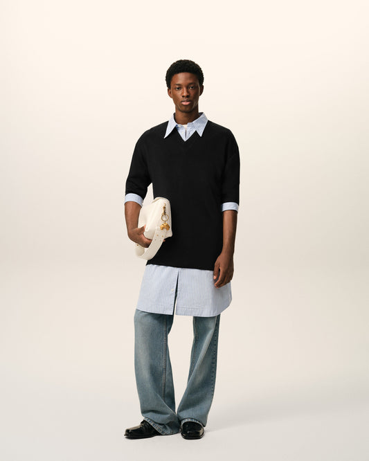 Pull Noir Col V Manches Courtes en Laine